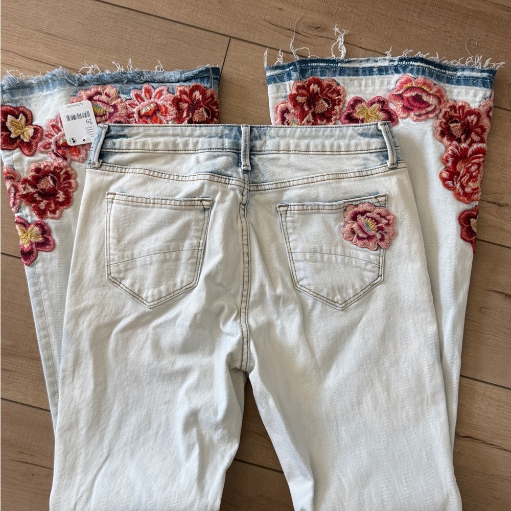 Free people Driftwood Farrah Flare Floral Embroidered Women's Jeans